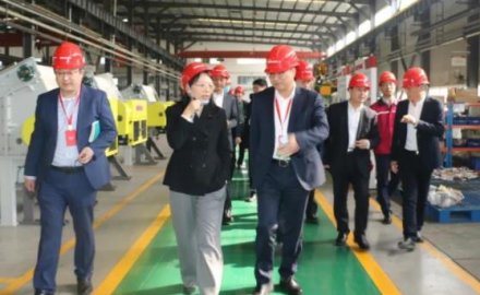 青島市委常委、組織部部長(zhǎng)于玉一行到軟控考察調(diào)研